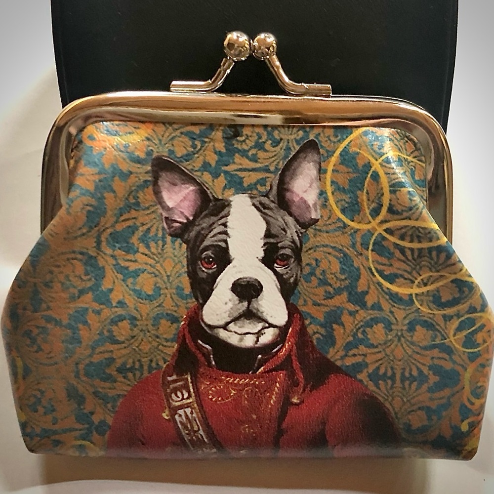 👑 Regal Pooch Pouches
